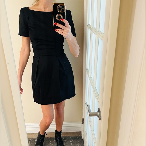 French Connection | Classy Fitted Dress - Picture 2 of 11